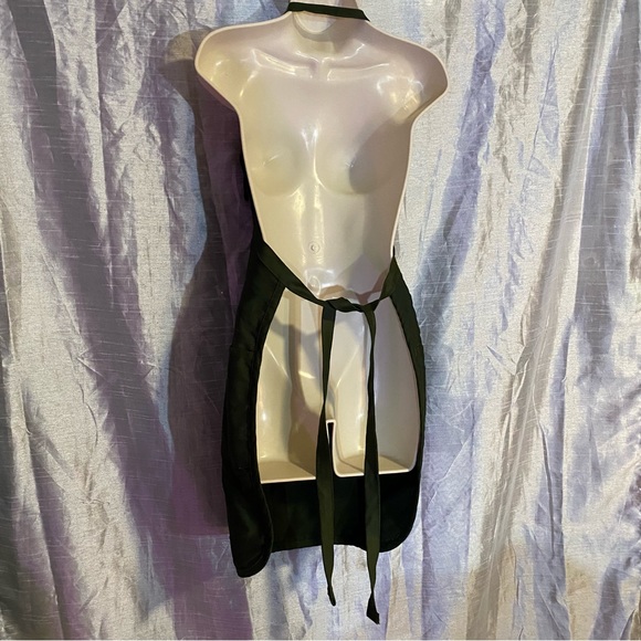The Ultimate Collection Wine apron, adjustable at neck, 2 pockets. GUC - Picture 4 of 7